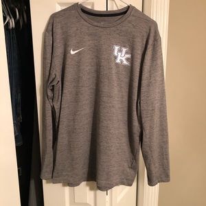 Men’s Dri-Fit Kentucky Shirt.